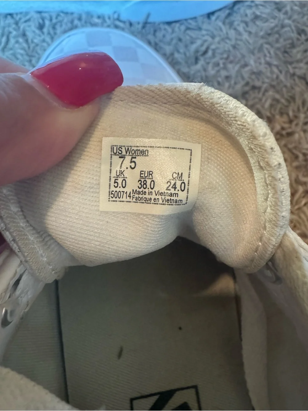VANS - White Checkerboard Low-Top Sneakers